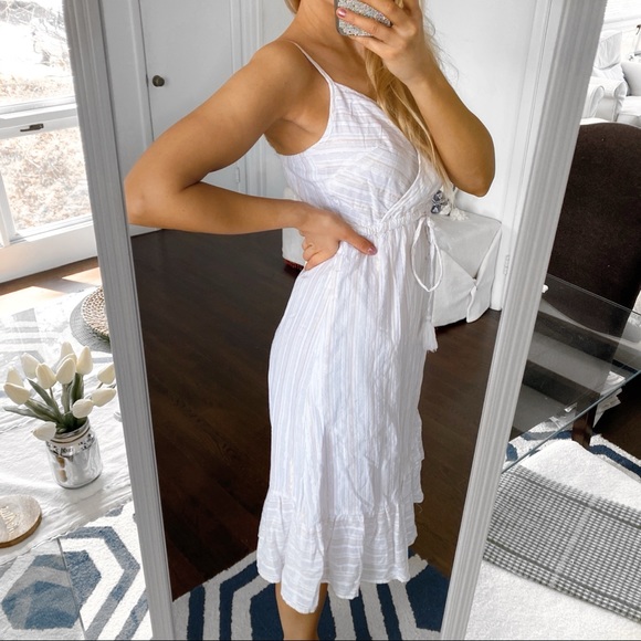 🐚 LOFT WHITE SILVER GOLD THREAD SUMMER RUFFLE MIDI DRESS! - Picture 3 of 13